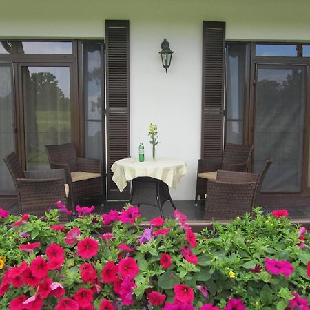 Park-Hotel Kidev Chubynske Екстериор снимка