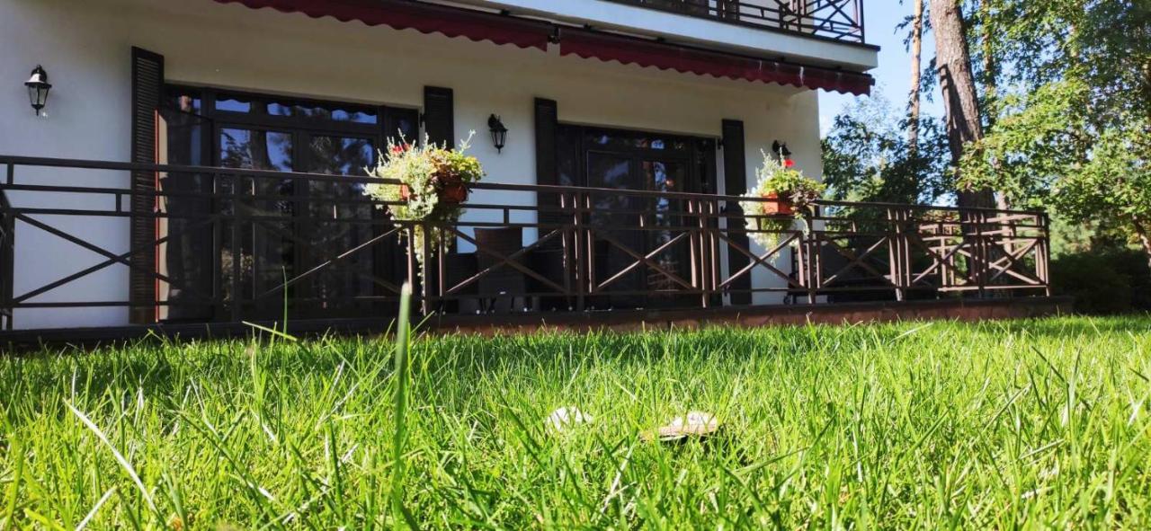 Park-Hotel Kidev Chubynske Екстериор снимка