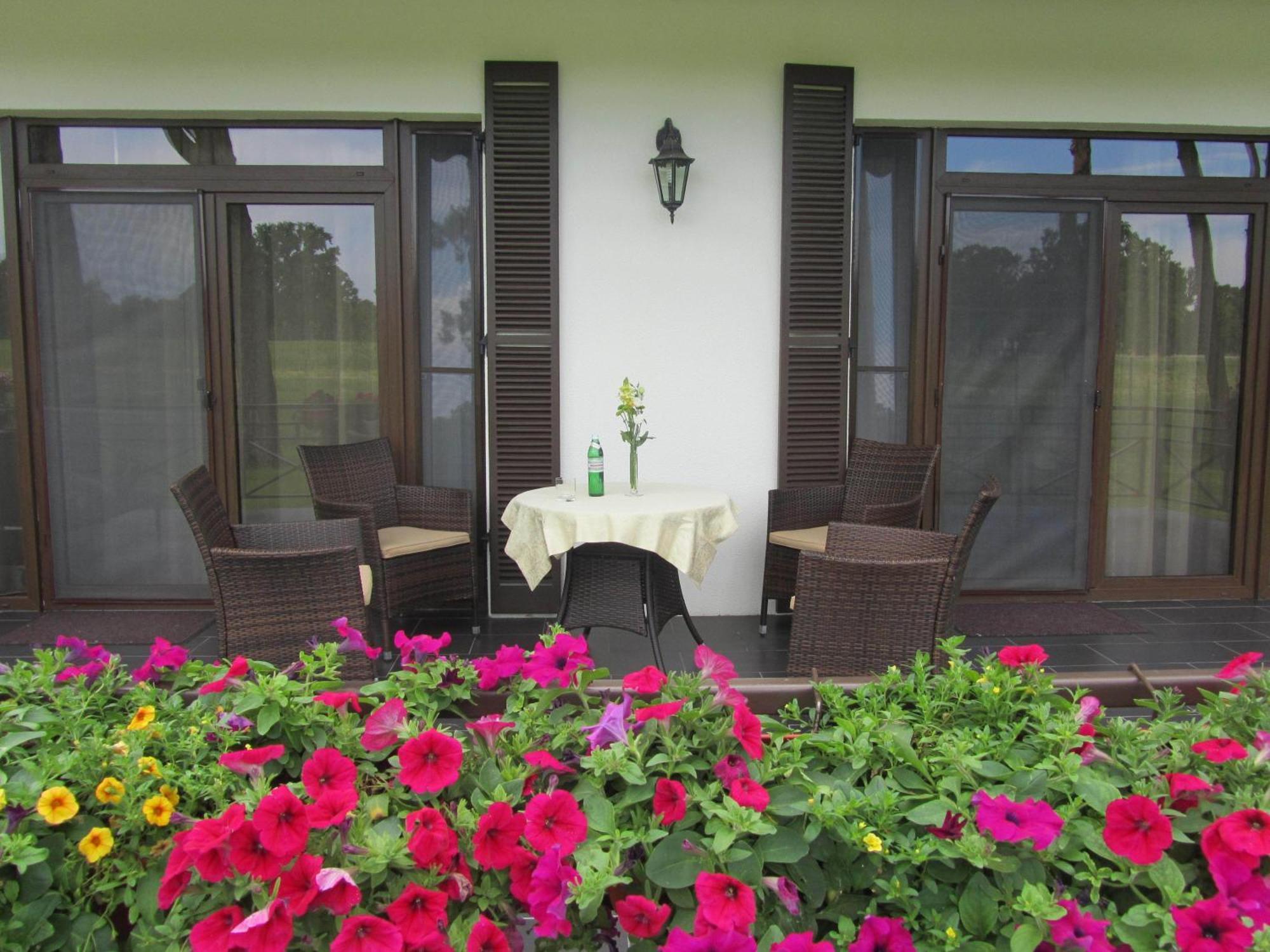 Park-Hotel Kidev Chubynske Екстериор снимка