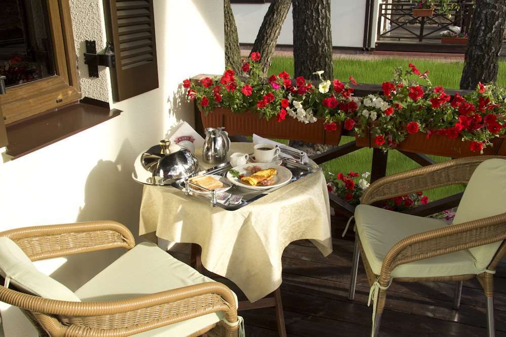 Park-Hotel Kidev Chubynske Стая снимка